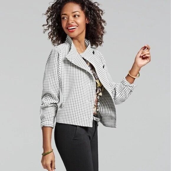 CAbi Black White Windowpane Plaid Knit Jacket Size XS 3173 Asymmetrical Button - Picture 1 of 14
